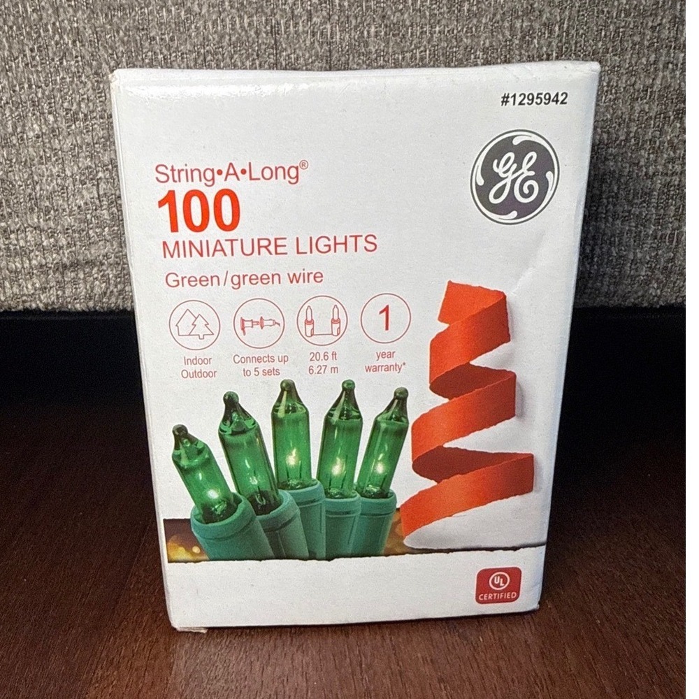 GE String-A-Long 100 Miniature Lights Green Green Wire Indoor Outdoor 1295942